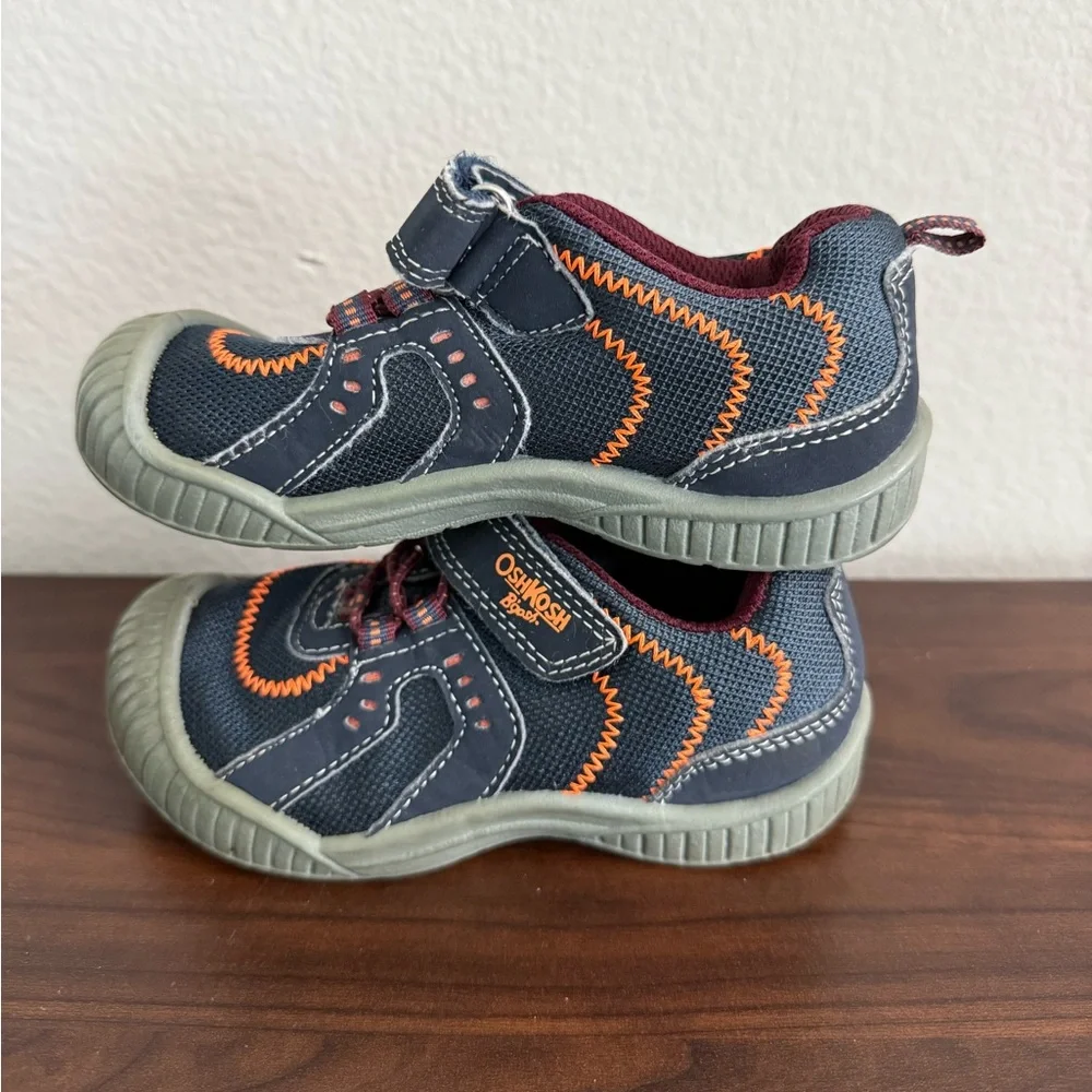 OshKosh B'gosh Kids Navy and Orange Sneakers